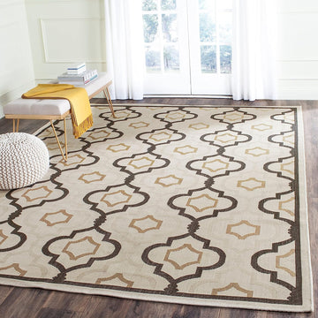 Safavieh Courtyard Collection CY7938-256A2 Beige and Black Indoor/Outdoor Area Rug, 5 feet 3 inches by 7 feet 7 inches (5'3" x 7'7")